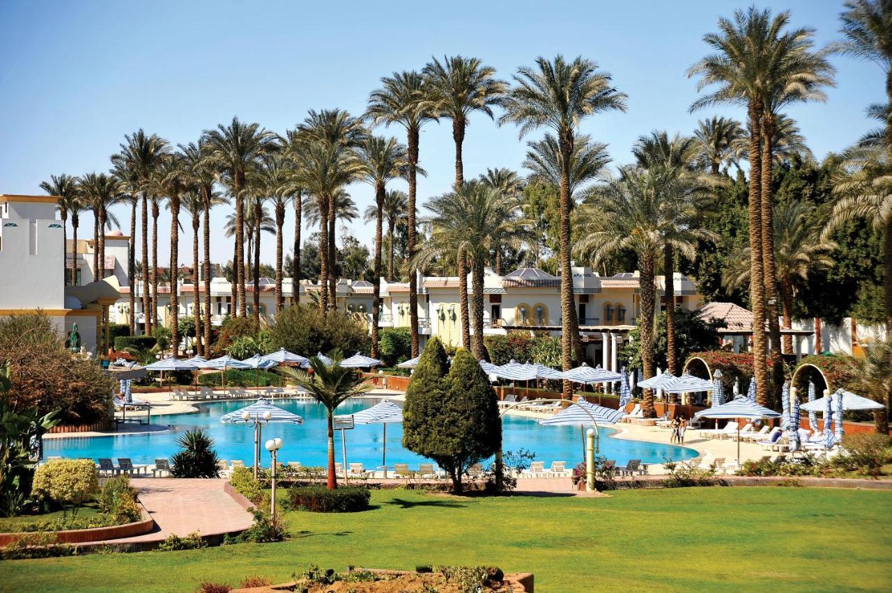 Cataract Pyramids Resort Kafret el-Gabal Rum bild